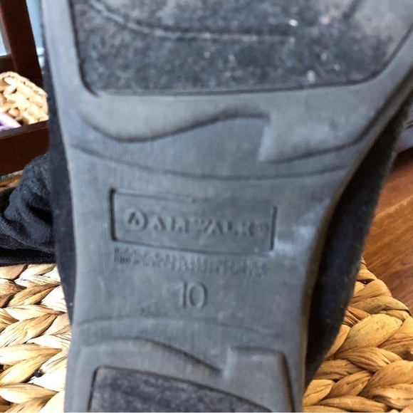 Airwalk black faux suede side zip knee high boots in size 10 - Picture 7 of 7